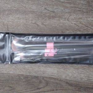 NWT YC Collection brush set